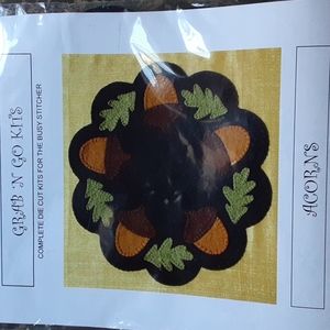 New fall decor felt stitch kit